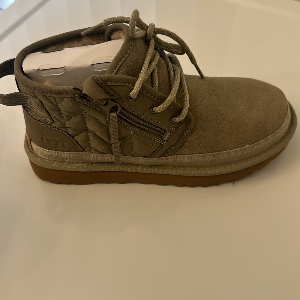 Ugg Neumel - image 2